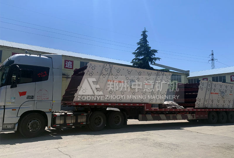 3080大型稀油潤滑振動(dòng)篩發(fā)貨.jpg